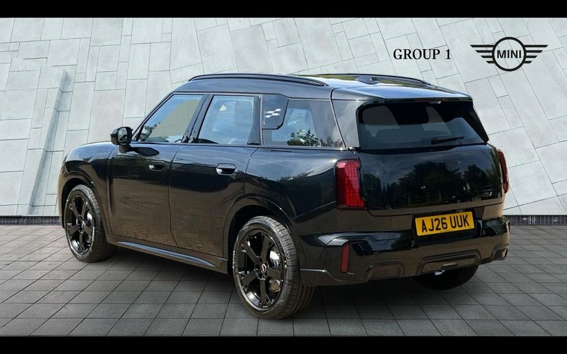 Mini Countryman 1.5C Mhev Sport Suv Hybrid Dct 170 Ps Black #2