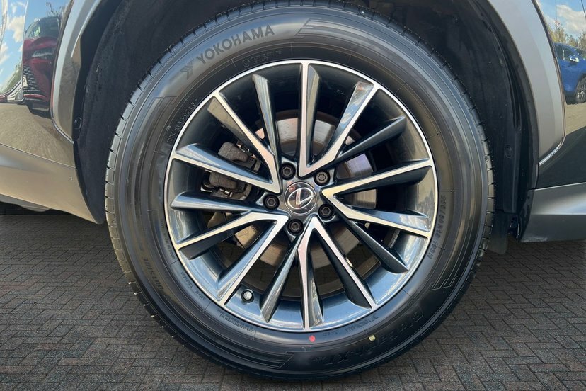 Lexus NX 2.5 450H 18.1Kwh Premium Suv Plug-in H Black #5