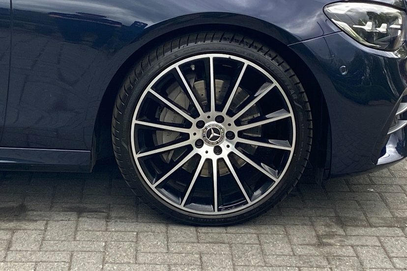 Mercedes-Benz E Class 2.0 E200h Mhev Amg Line Night Edition Premium Plu Blue #4