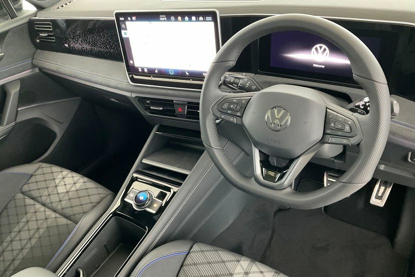 Volkswagen Tiguan 2.0 Tdi R-line Suv Dsg 150 Ps Silver #6