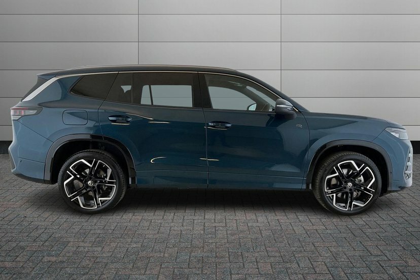 Volkswagen Tayron 1.5 Tsi Ehybrid 19.7Kwh R-line Suv Plug Blue #4