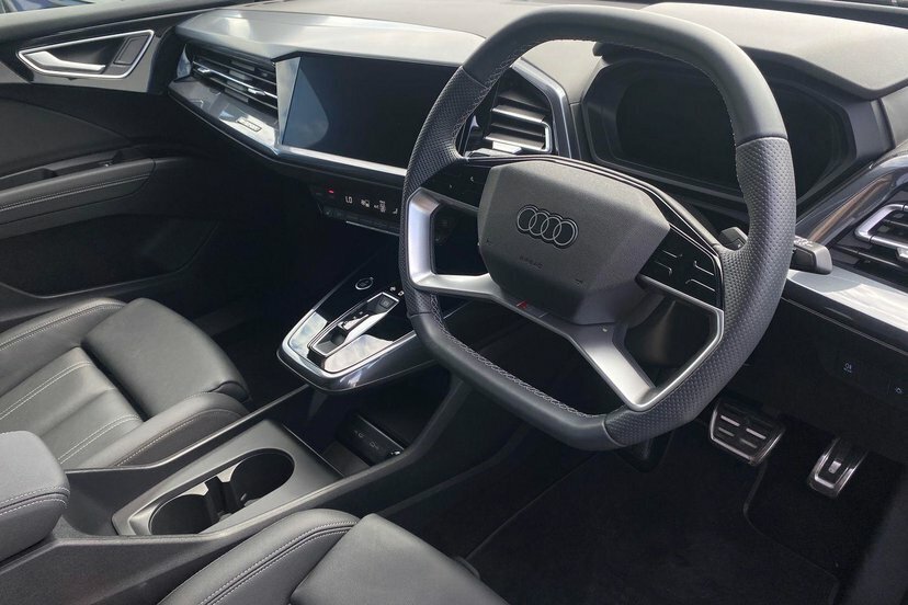 Audi Q4 E Tron 45 Black Edition Suv 82Kwh 286 Black #6