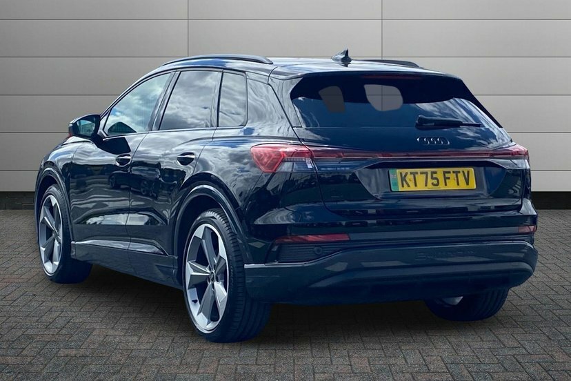 Audi Q4 E Tron 45 Black Edition Suv 82Kwh 286 Black #3
