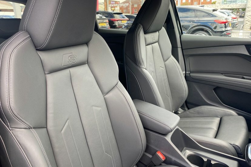 Audi Q4 E Tron Audi Q4 E-tron Estate 250Kw 55 Qtro 82Kwh Black Ed Grey #18