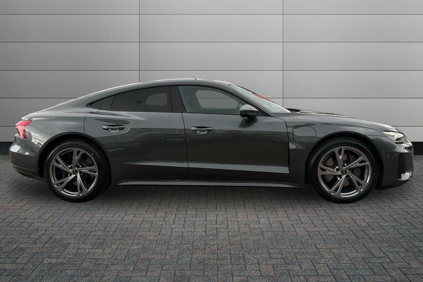 Audi E Tron GT 93.4Kwh Saloon Quattro 476 Ps Grey #4