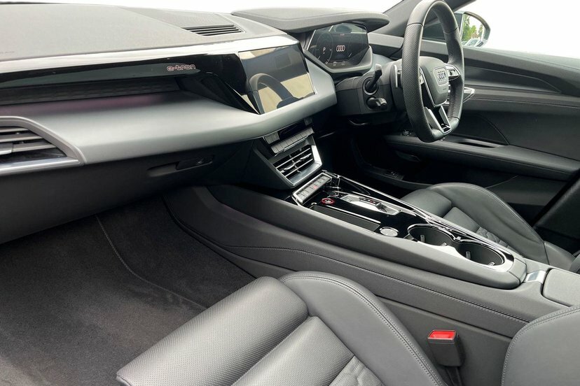 Audi E Tron GT 93.4Kwh Saloon Quattro 476 Ps Black #2