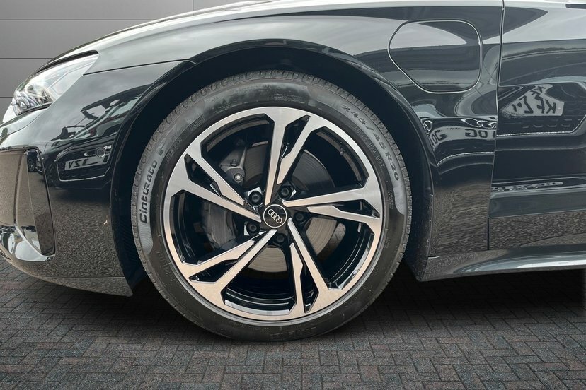 Audi E Tron GT 93.4Kwh Saloon Quattro 476 Ps Black #5