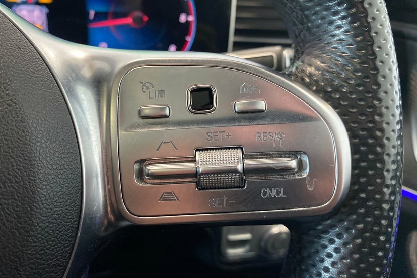 Mercedes-Benz GLE Class 450D 4Matic Amg Line Prem 9G-tronic 7 St Black #24