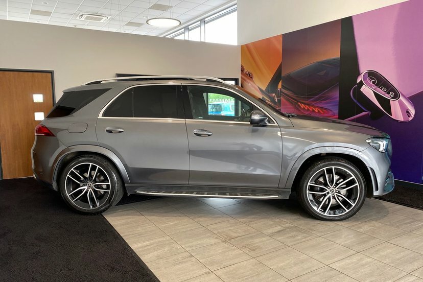 Mercedes-Benz GLE Class 450D 4Matic Amg Line Prem 9G-tronic 7 St Black #21