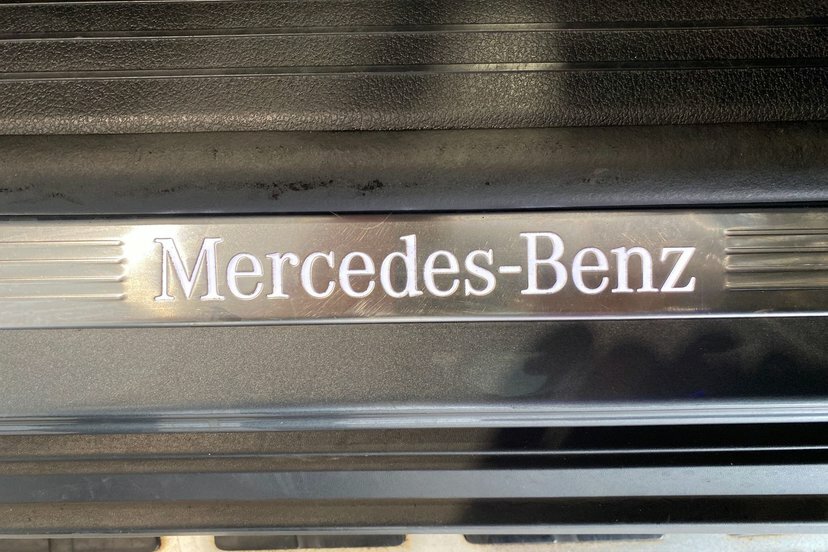 Mercedes-Benz GLE Class 450D 4Matic Amg Line Prem 9G-tronic 7 St Black #29