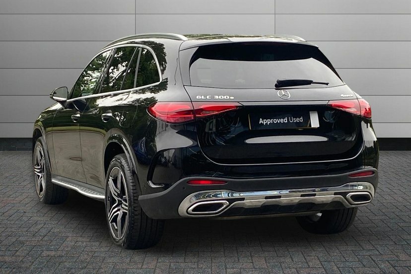 Mercedes-Benz GLC Class 2.0 Glc300e 31.2Kwh Amg Line Premium Suv Pet Black #2