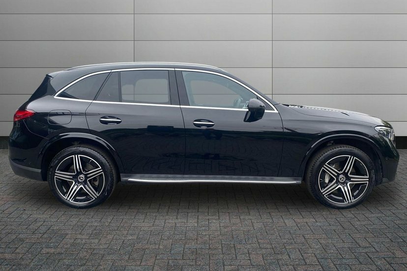 Mercedes-Benz GLC Class 2.0 Glc300e 31.2Kwh Amg Line Premium Suv Pet Black #3