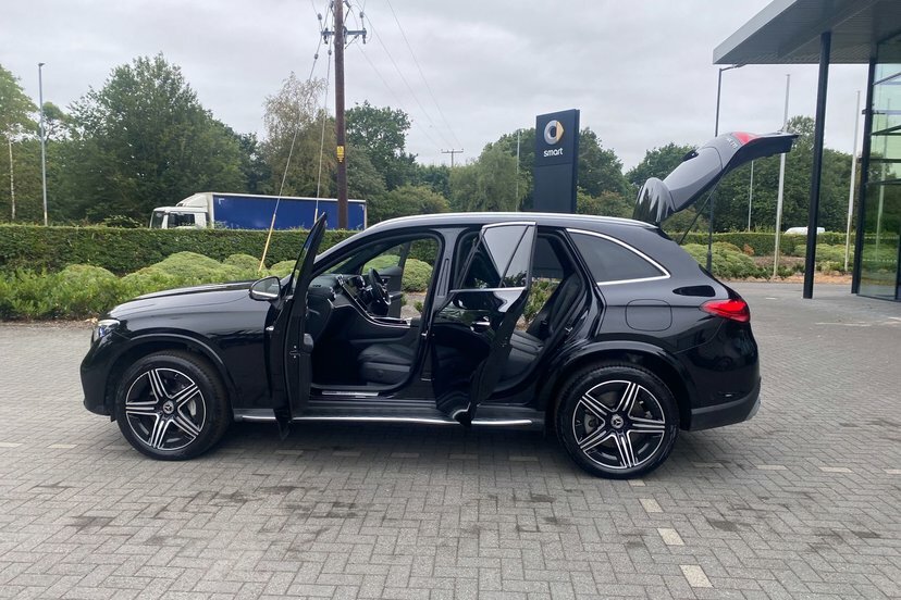 Mercedes-Benz GLC Class Glc 300D 4Matic Amg Line Premium 9G-tronic White #32