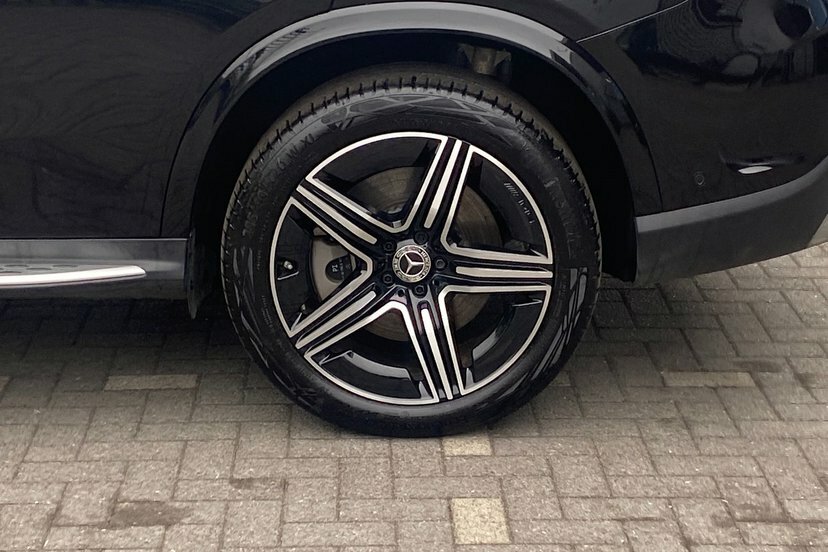Mercedes-Benz GLC Class Glc 300D 4Matic Amg Line Premium 9G-tronic White #17