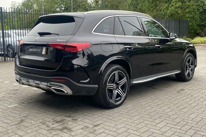Mercedes-Benz GLC Class Glc 300D 4Matic Amg Line Premium 9G-tronic White #25