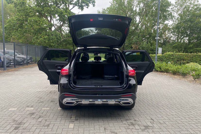 Mercedes-Benz GLC Class Glc 300D 4Matic Amg Line Premium 9G-tronic White #33