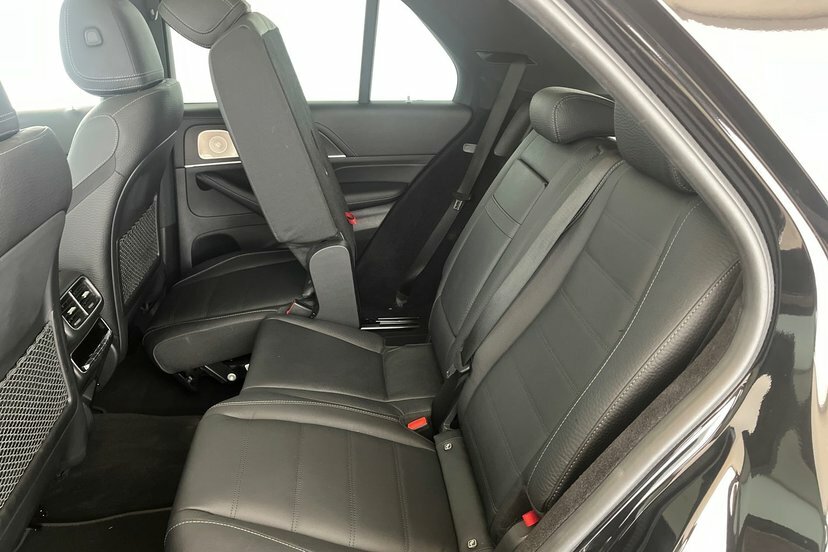 Mercedes-Benz GLE Class Gle 300D 4Matic Amg Line Premium 9G-tronic 7 Silver #34