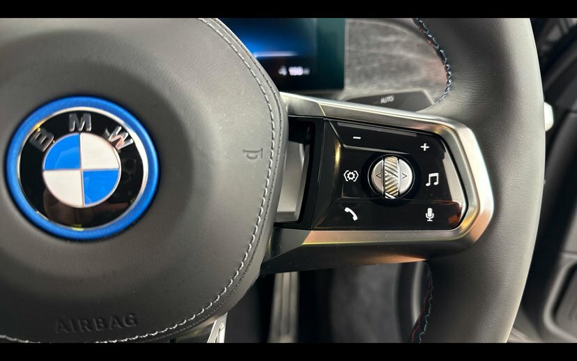 BMW i7 105.7Kwh M Sport Saloon Grey #18