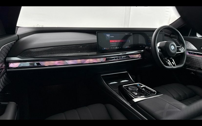 BMW i7 105.7Kwh M Sport Saloon Grey #7