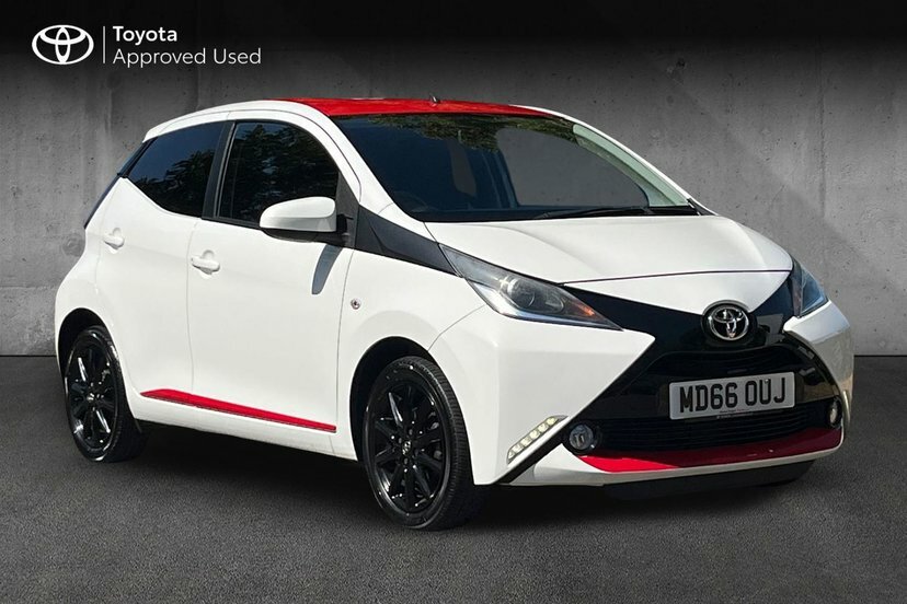 Toyota Aygo 1.0 Vvt-i X-press Hatchback 68 White