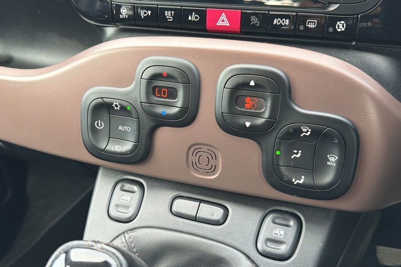 Fiat Panda 1.0 Mild Hybrid City Cross Green #35