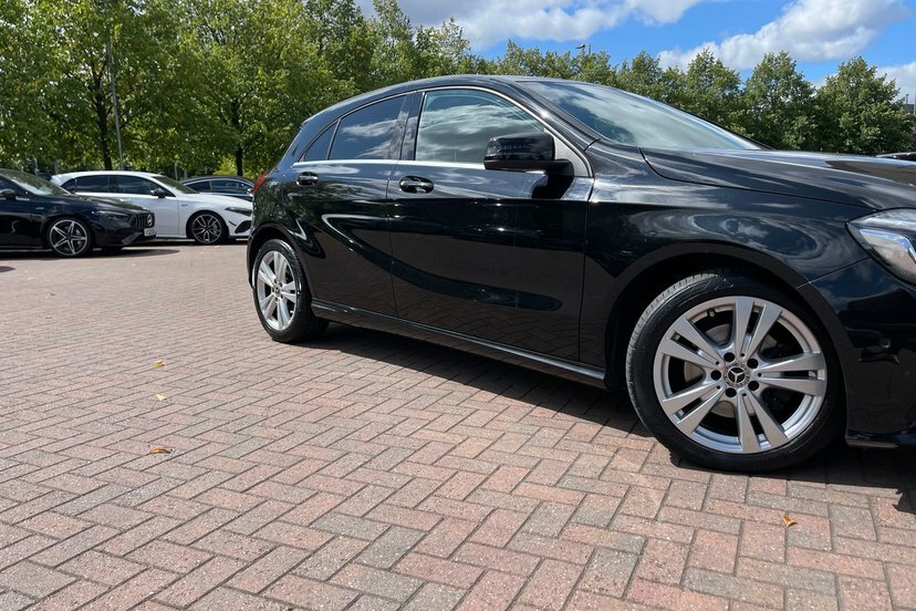 Mercedes-Benz A Class 1.5 A180d Amg Line Executive Euro 6 Ss #41