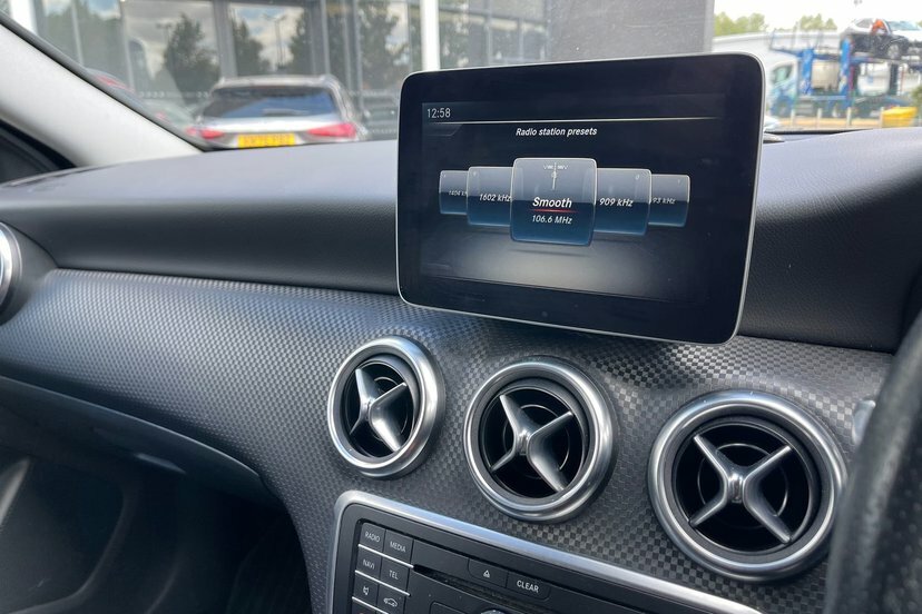 Mercedes-Benz A Class 1.5 A180d Amg Line Executive Euro 6 Ss #14
