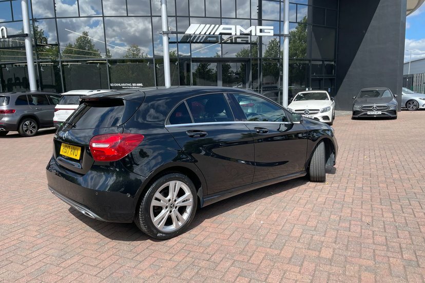 Mercedes-Benz A Class 1.5 A180d Amg Line Executive Euro 6 Ss #42