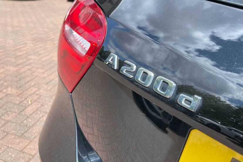 Mercedes-Benz A Class 1.5 A180d Amg Line Executive Euro 6 Ss #37