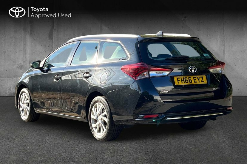 Toyota Auris 1.2 Vvt-i Business Edition Touring Sports Petr Black #4