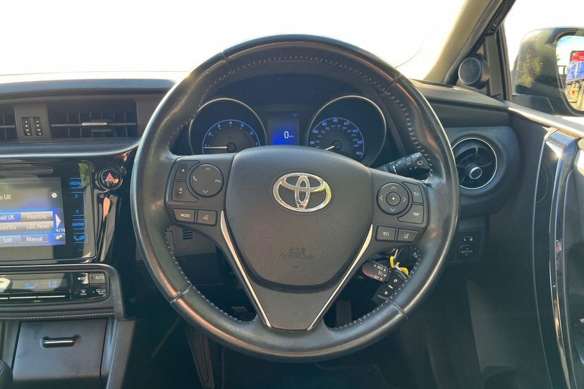 Toyota Auris Hybrid Design Tss Grey #8