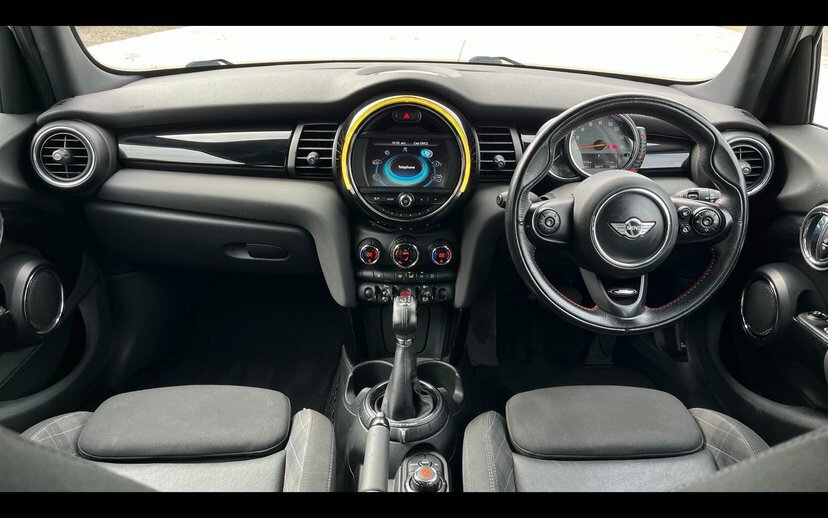 Mini Hatch 5-Door Hatch Cooper YA15EEW White #4