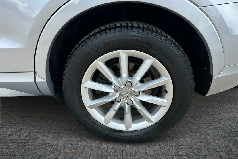 Audi Q3 1.4 Tfsi Cod Se Suv 150 Ps Silver #5