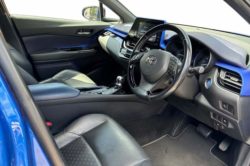 Toyota C-Hr C-hr Excel Hev Cvt Silver #11