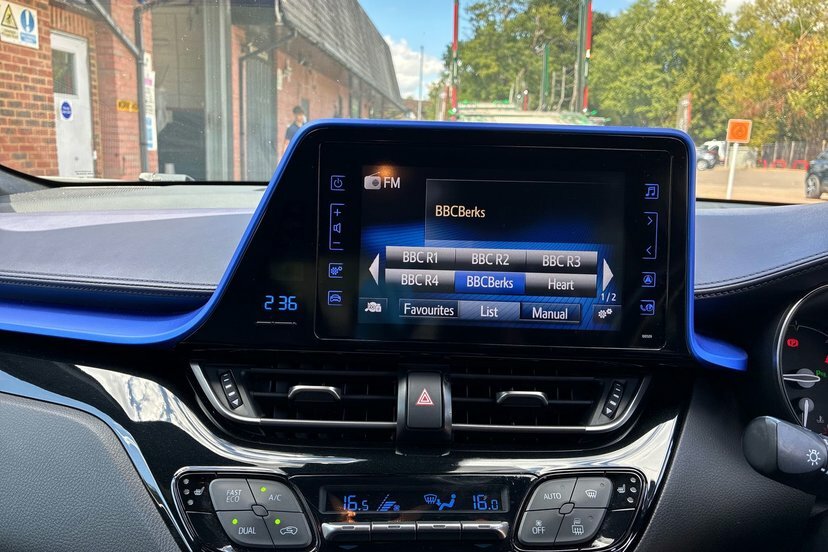 Toyota C-Hr C-hr Excel Hev Cvt Silver #7