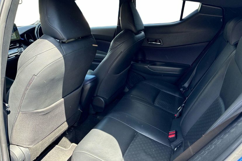 Toyota C-Hr C-hr Excel Hev Cvt Silver #12