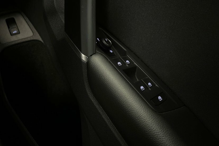 Volkswagen Tiguan 2L Se Navigation White #25
