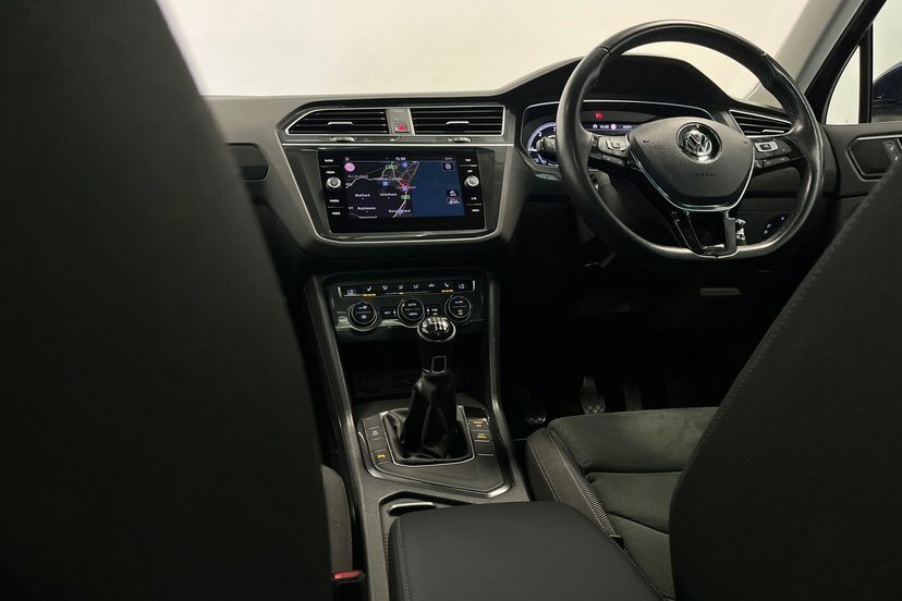 Volkswagen Tiguan 2L Se Navigation White #29