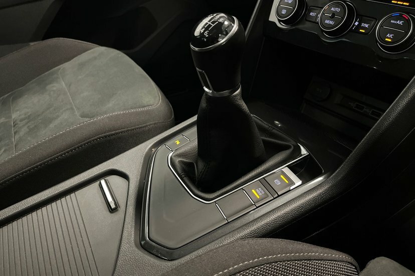 Volkswagen Tiguan 2L Se Navigation White #15