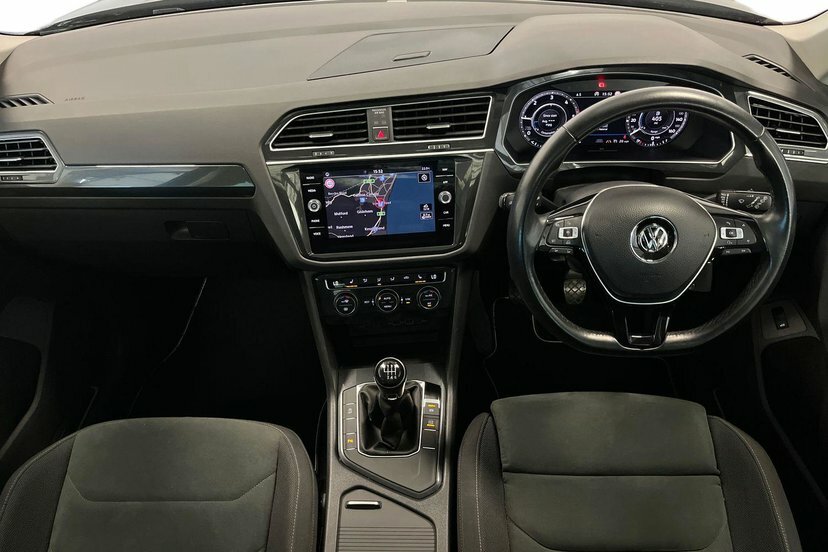 Volkswagen Tiguan 2L Se Navigation White #11