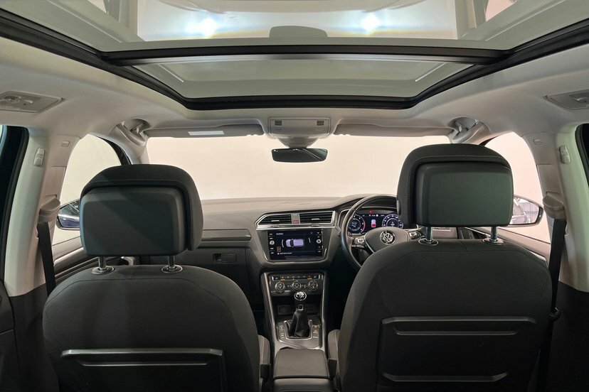 Volkswagen Tiguan 2L Se Navigation White #28