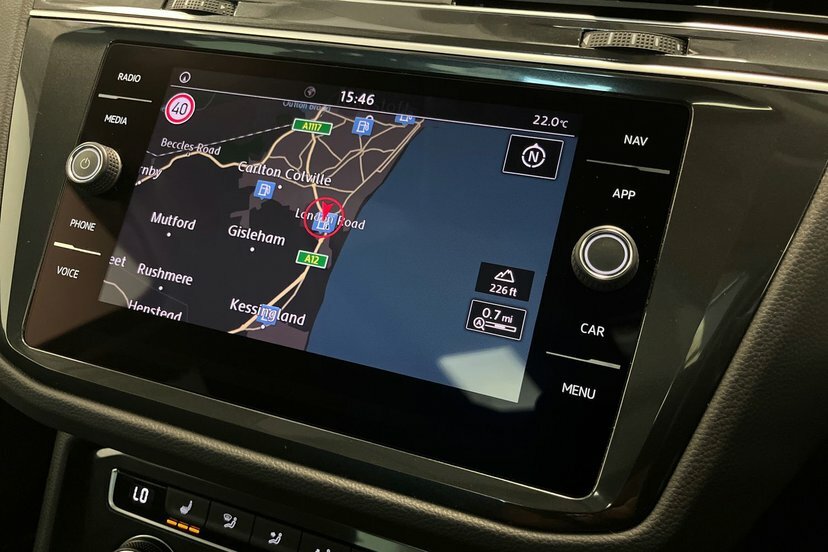 Volkswagen Tiguan 2L Se Navigation White #17