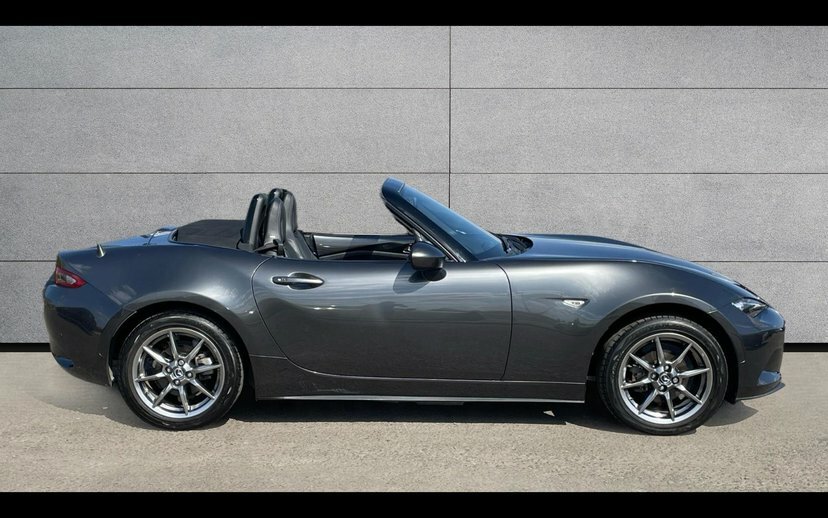 Mazda MX-5 1.5 Skyactiv-g Sport Convertible Black #4