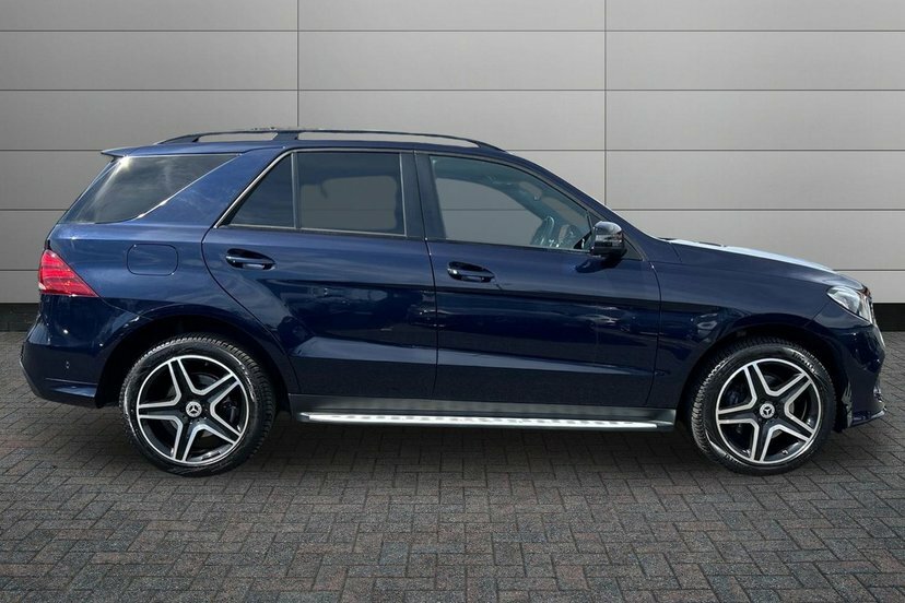 Mercedes-Benz GLE Class 2.1 Gle250d Amg Night Edition Suv G-tro Blue #3