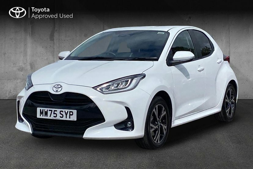 Toyota Yaris 1.5 Vvt-h Design Hatchback Hybrid E-cvt White #3