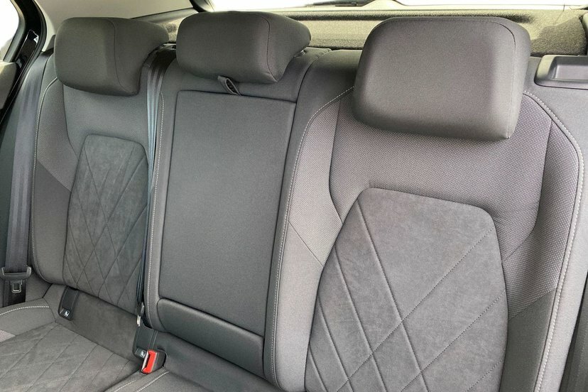 Volkswagen e-Golf 1.5 Etsi Mhev Style Estate Hybrid Dsg Grey #8