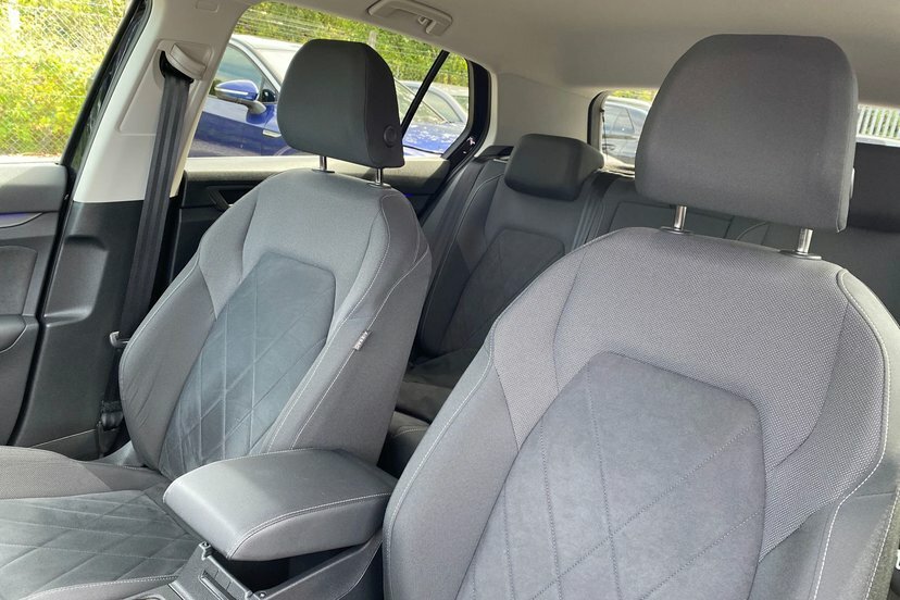 Volkswagen e-Golf 1.5 Etsi Mhev Style Estate Hybrid Dsg Grey #20