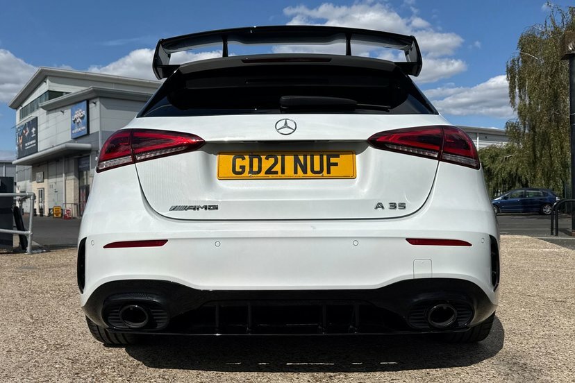 Mercedes-Benz A Class 1.3 A180 Amg Line Executive 7G-dct Euro 6 Ss White #42