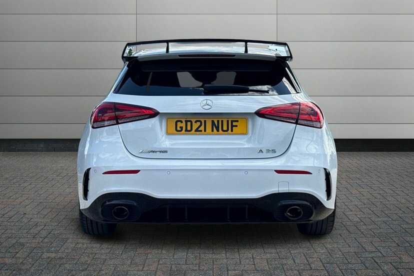 Mercedes-Benz A Class 1.3 A180 Amg Line Executive 7G-dct Euro 6 Ss White #12
