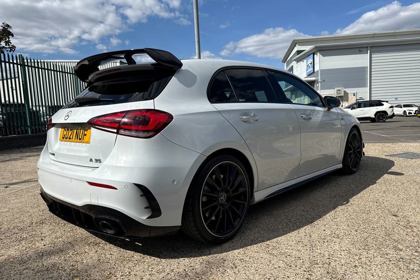 Mercedes-Benz A Class 1.3 A180 Amg Line Executive 7G-dct Euro 6 Ss White #43